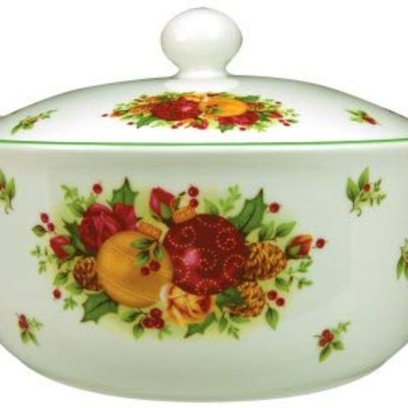 Amazon.com | Royal Albert Old Country Roses Christmas Tree  Royal Albert Old Country Roses Holiday Covered Cas